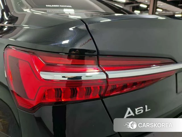 Audi A6L 2021 Черный из Китая, фото 4