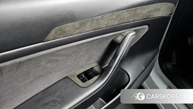 Tesla Model 3 2020 Белый из Кореи, фото 4