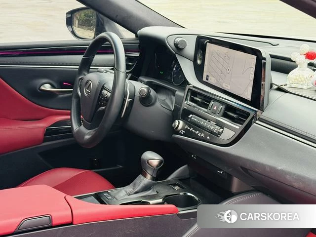 Lexus ES 2023 Белый из Китая, фото 4