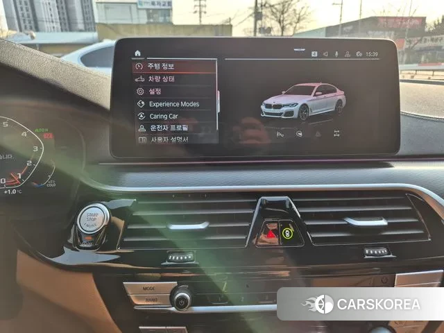 BMW 5 Series (G30) 2022 Белый из Кореи, фото 4