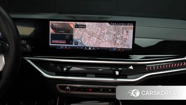 BMW X7 (G07) 2023 Белый из Кореи, фото 4