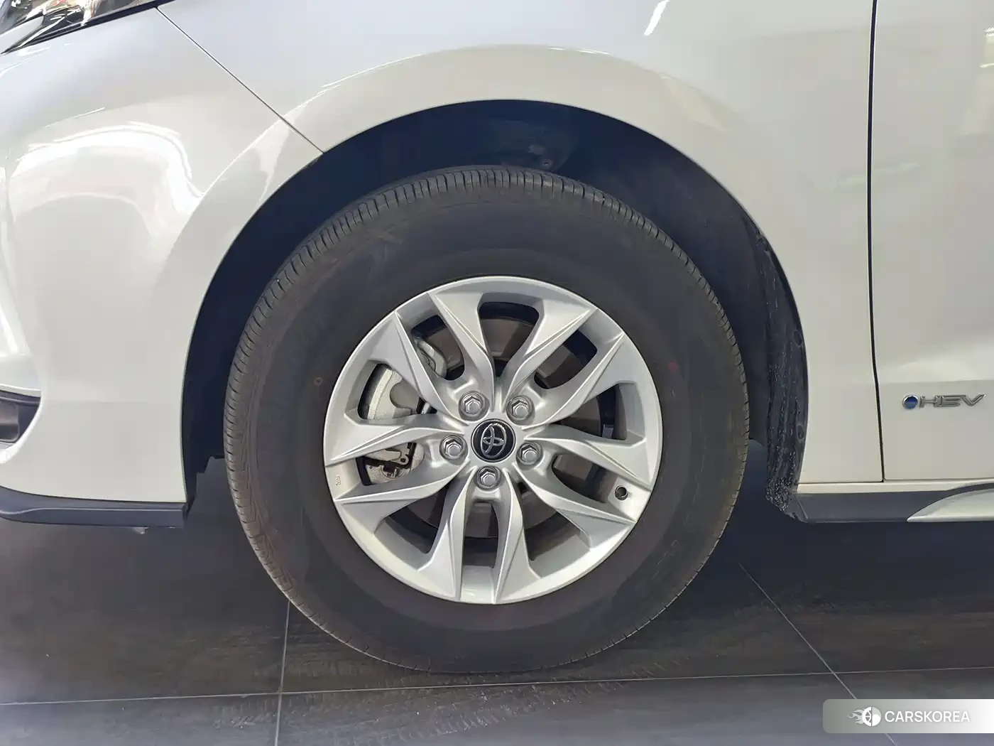 Toyota Grevia 2024 Белый из Китая, фото 4