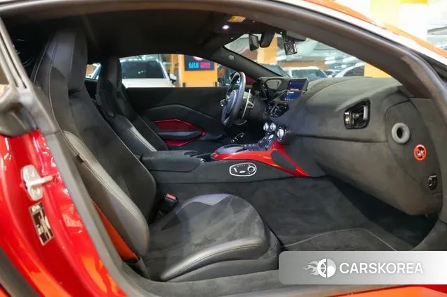 Aston Martin Vantage 2nd Generation 2019 Красный из Кореи, фото 4