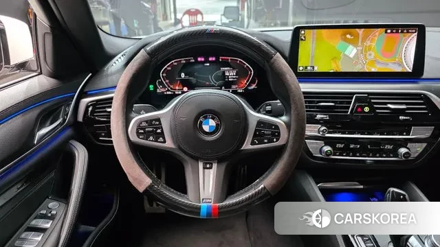 BMW 5 Series (G30) 2022 Белый из Кореи, фото 4