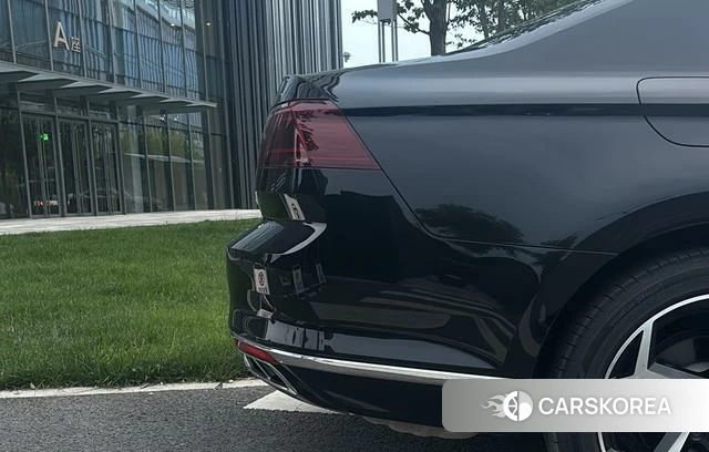 Volkswagen Magotan 2023 Черный из Китая, фото 4