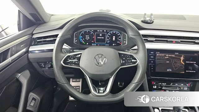 Volkswagen Arteon 2022 Белый из Кореи, фото 4