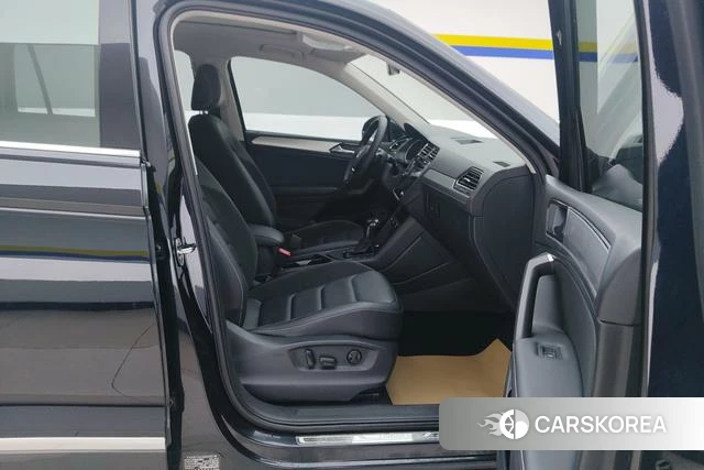 Volkswagen Tiguan L 2019 Черный из Китая, фото 4
