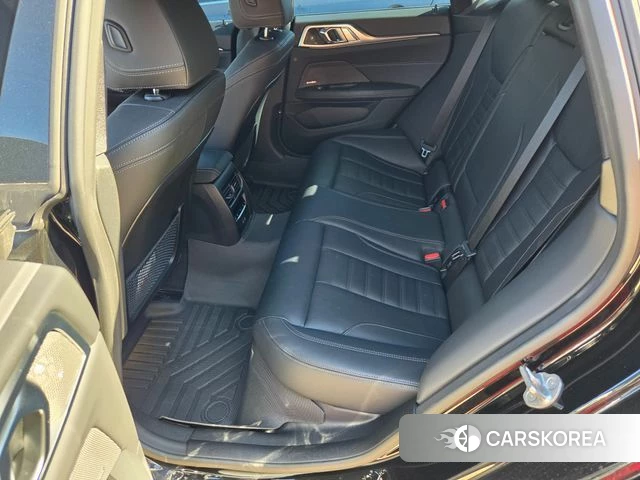 BMW i4 2024 Черный из Кореи, фото 4