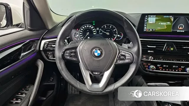 BMW 5 Series (G30) 2018 Белый из Кореи, фото 4
