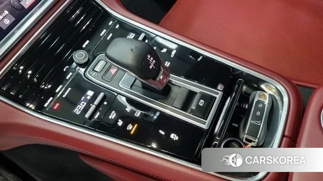 Porsche Panamera (971) 2018 Белый из Кореи, фото 4