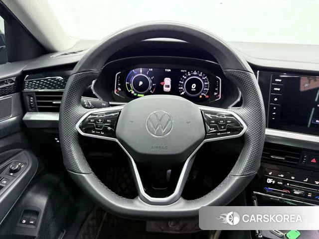 Volkswagen Passat PHEV 2023 Черный из Китая, фото 4