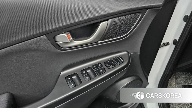 Hyundai Kona 2018 Белый из Кореи, фото 4