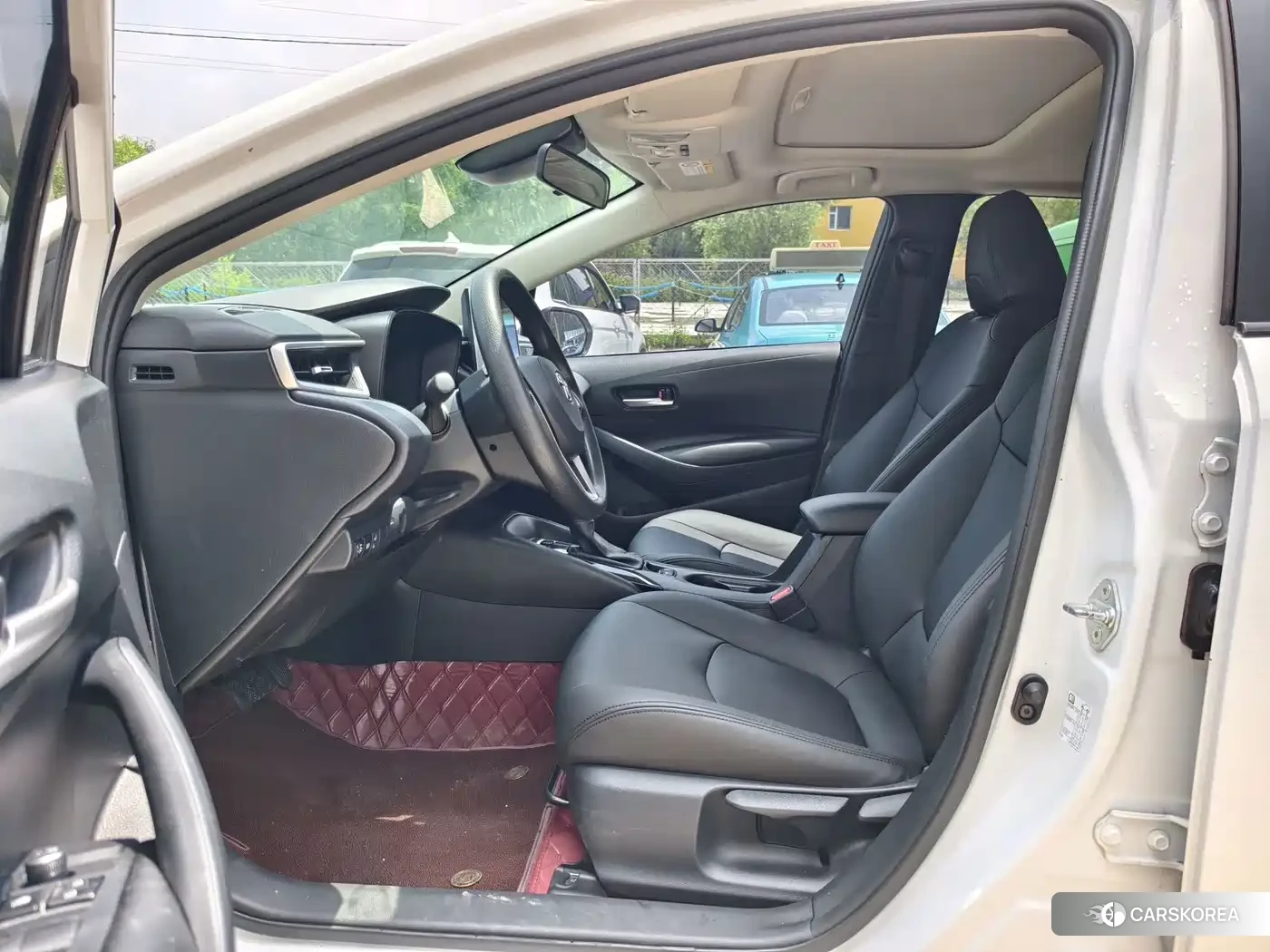 Toyota Corolla 2023 Белый из Китая, фото 4