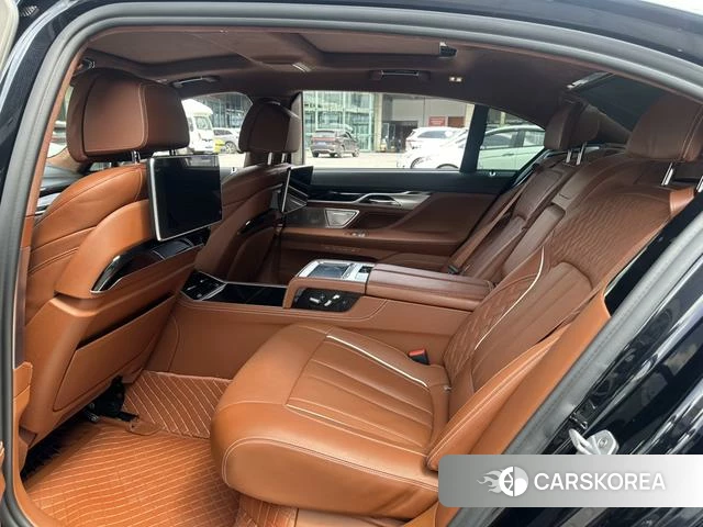 BMW 7 series 2019 Черный из Китая, фото 4