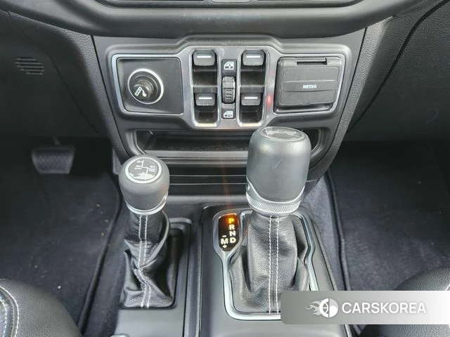 Jeep Wrangler (JL) 2021 Красный из Кореи, фото 4