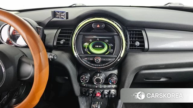 Mini Cooper 2018 Желтый из Кореи, фото 4