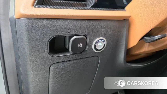 Ssangyong Torres 2023 Темно-зеленый из Кореи, фото 4