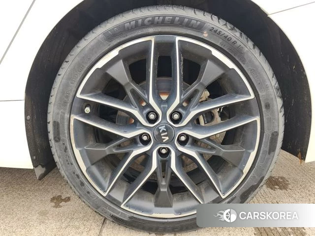 Kia K5 2021 Белый из Китая, фото 4