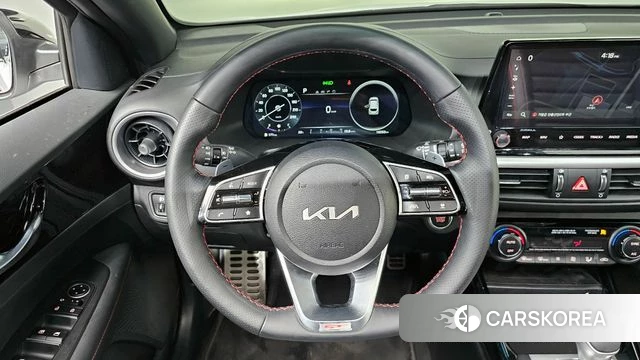 Kia The New K3 2nd generation 2024 Белый из Кореи, фото 4