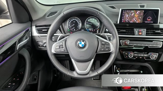 BMW X1 (F48) 2022 Черный из Кореи, фото 4