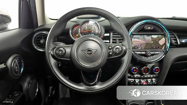 Mini Cooper 2020 Серебряный из Кореи, фото 4