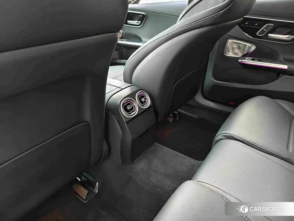 Mercedes-Benz C-class 2026 Черный из Китая, фото 4