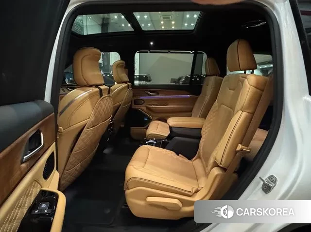 Jeep Grand Cherokee (WL) id 3218924 из Кореи 4