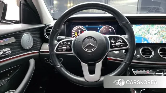 Mercedes-Benz E-Class W213 2018 Белый из Кореи, фото 4