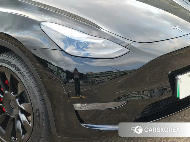 Tesla Model Y 2021 Черный из Китая, фото 4