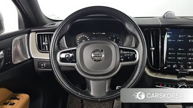 Volvo XC60 second Generation 2020 Серебристо-серый из Кореи, фото 4