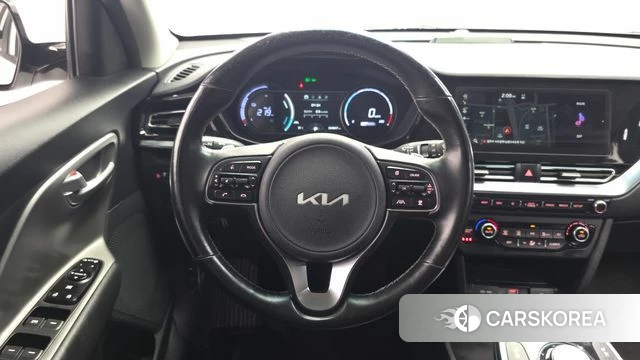 Kia Niro Plus 2022 Белый из Кореи, фото 4