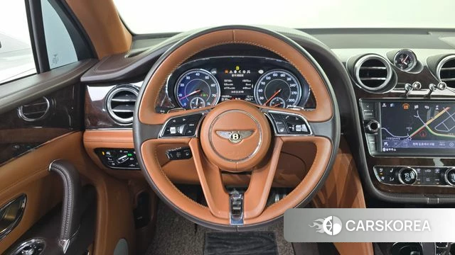 Bentley Bentayga 2020 Белый из Кореи, фото 4