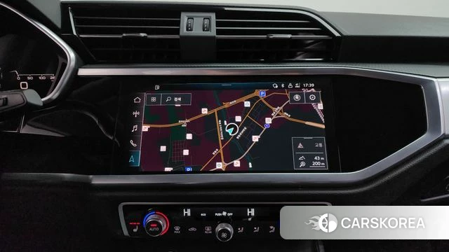 Audi Q3 (F3) 2022 Белый из Кореи, фото 4