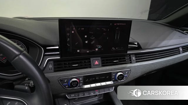 Audi A4 (B9) 2023 Черный из Кореи, фото 4