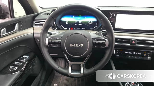 Kia K5 3rd generation 2023 Серый из Кореи, фото 4