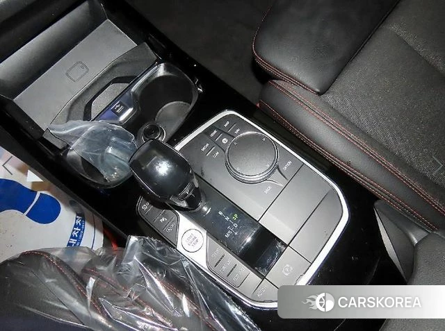 BMW 1 Series (F40) 2020 Серебристо-серый из Кореи, фото 4