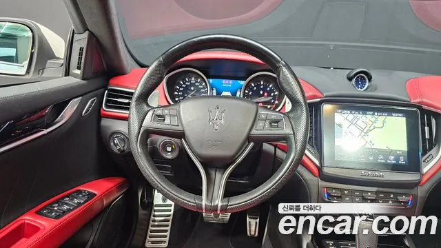 Maserati Ghibli id 2697608 из Кореи 4