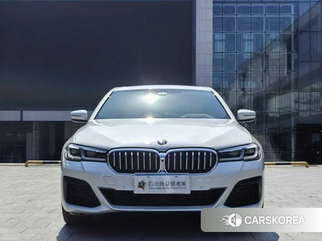BMW 5 series 2023 Белый из Китая, фото 4