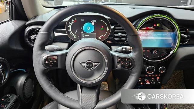 Mini Cooper 2023 Песочный из Кореи, фото 4