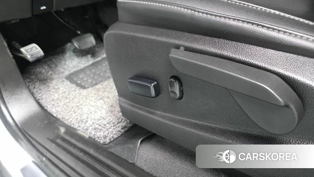 Chevrolet (GM Daewoo) Real New Colorado 2022 Белый из Кореи, фото 4