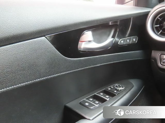 Kia The New K3 2nd generation 2023 Серый из Кореи, фото 4