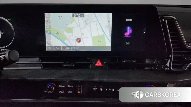 Kia Sportage 5th Generation Hybrid 2023 Черный из Кореи, фото 4