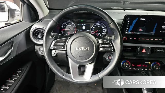 Kia The New K3 2nd generation 2022 Белый из Кореи, фото 4