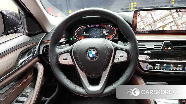 BMW 5 Series (G30) 2023 Черный из Кореи, фото 4