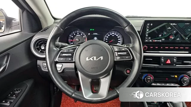 Kia The New K3 2nd generation 2021 Белый из Кореи, фото 4