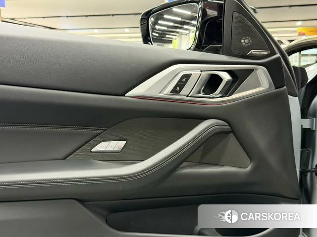 BMW M4 2023 Серебристо-серый из Китая, фото 4