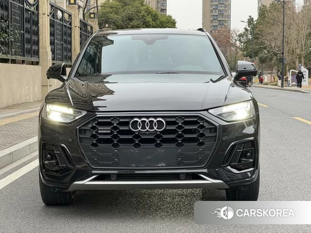 Audi Q5L 2023 Черный из Китая, фото 4