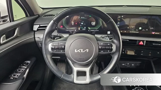 Kia The New K5 3rd generation 2023 Белый из Кореи, фото 4