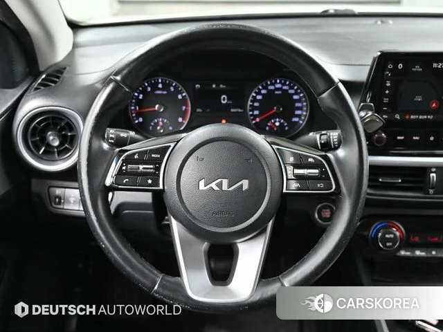 Kia The New K3 2nd generation 2021 Белый из Кореи, фото 4