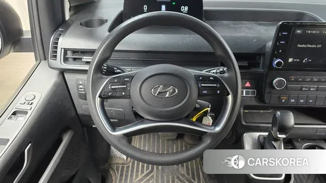 Hyundai Staria 2022 Белый из Кореи, фото 4